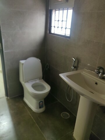 Furnished Amenities in 3 BHK Apartment at Lotus Villa Banjara Hills, Banjara Hills – for Rent