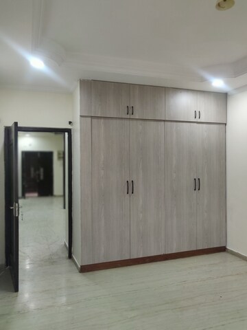 Room in 3 BHK Apartment at Lotus Villa Banjara Hills, Banjara Hills – for Rent