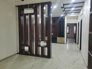 Room in 3 BHK Apartment at Lotus Villa Banjara Hills, Banjara Hills – for Rent