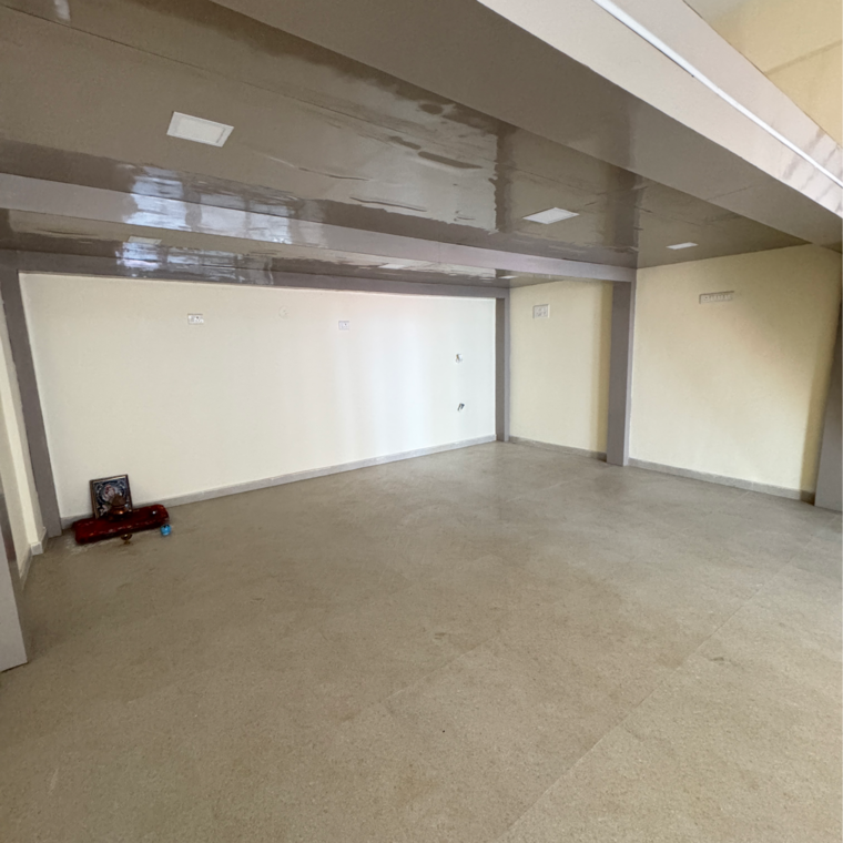 Room, runwal-gardens-phase-i Commercial Shop 400 Sq.Ft. In Kalyan Shilphata Road Thane 9418685