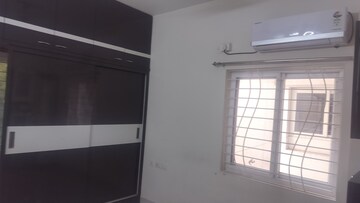 Room in 2 BHK Apartment at Jubilee Hills – for Rent