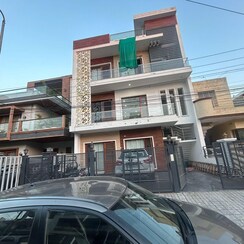 6 BHK + Pooja Room Villa For Sale in Phase 10