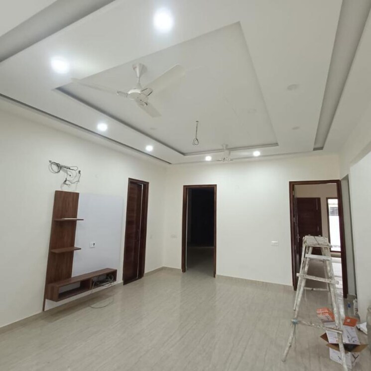 Room, phase 2 4 Bedroom 1800 Sq.Ft. Villa In Phase 2 Mohali 9418709