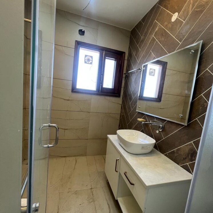Bathroom, sector 40 4 Bedroom 1800 Sq.Ft. Villa In Sector 40 Chandigarh 9418719