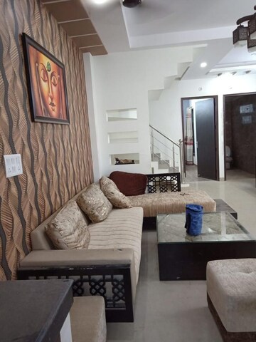 Living Room in 4 BHK Villa at Sindhuja Greens, Sector 10 Greater Noida – for Rent