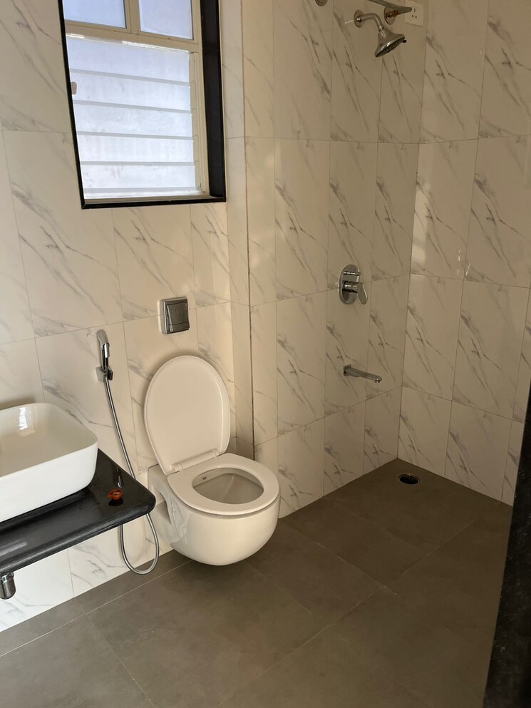 Bathroom, nyati-era 3 Bedroom 1175 Sq.Ft. Apartment In Dhanori Pune 9418738