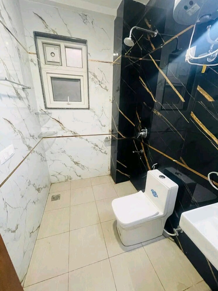 Team Area, chattarpur 1 Bedroom 500 Sq.Ft. Builder Floor In Chattarpur Delhi 9418741