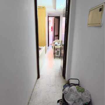 Building Lobby in 2 BHK Builder Floor at Malviya Nagar – for Rent