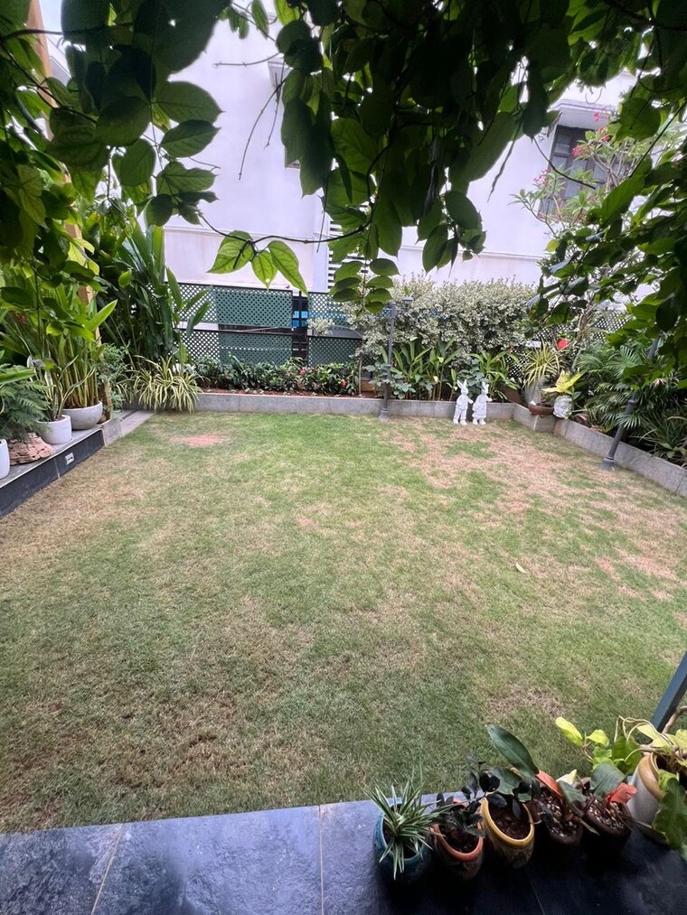 Garden, prestige-royal-woods 4 Bedroom 5497 Sq.Ft. Villa In Kismatpur Hyderabad 9418785