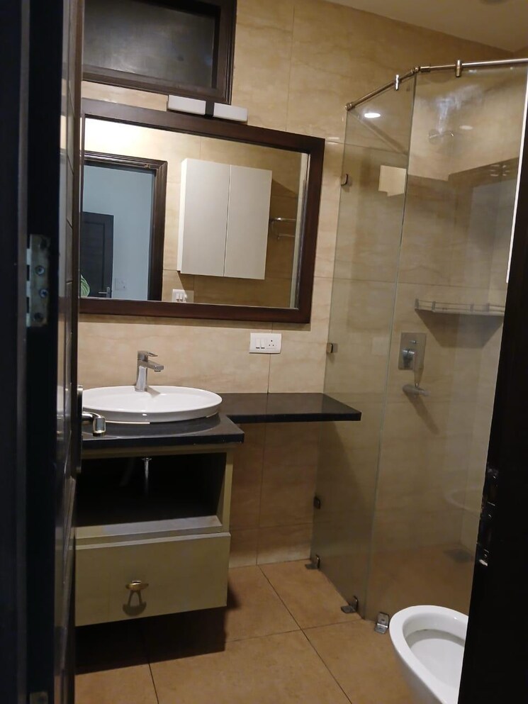 Kitchen, dlf phase ii 5 Bedroom 300 Sq.Yd. Independent House In Dlf Phase ii Gurgaon 9418795