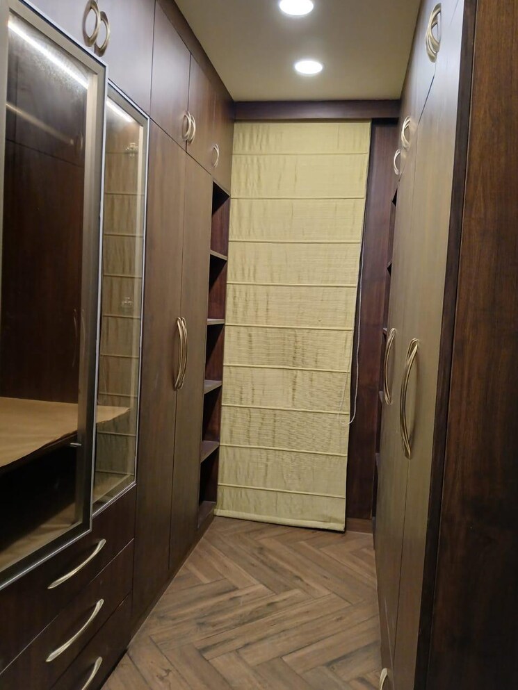 Bathroom, dlf phase ii 5 Bedroom 300 Sq.Yd. Independent House In Dlf Phase ii Gurgaon 9418795