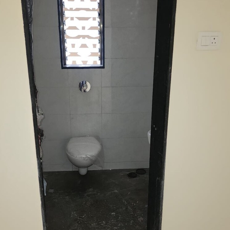 Bathroom, windsor-apartment-bandra-west 1 Bedroom 480 Sq.Ft. Apartment In St. Peters Colony Mumbai 9418800