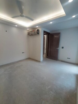 Master Bedroom in 3 BHK Builder Floor at Greater Kailash I – for Rent