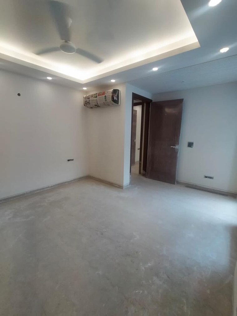 Master Bedroom, greater kailash i 3 Bedroom 2800 Sq.Ft. Builder Floor In Greater Kailash I Delhi 9418814