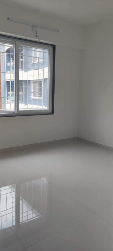 Room in 3 BHK Apartment at Shubh Gateway, Viman Nagar – for Rent