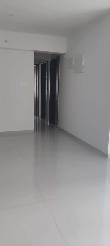 Room in 3 BHK Apartment at Shubh Gateway, Viman Nagar – for Rent