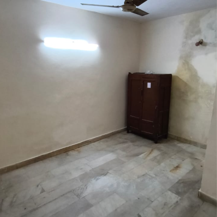 Room, saket 2 Bedroom 800 Sq.Ft. Builder Floor In Saket Delhi 9418887
