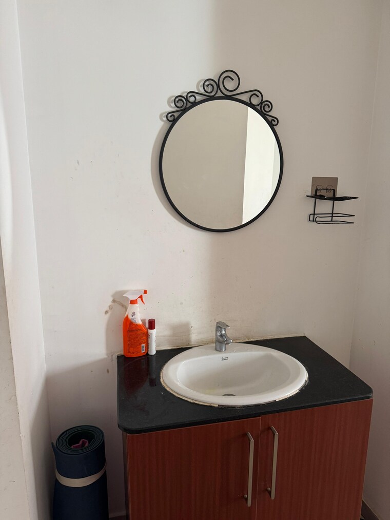 Bathroom, incor-one-city 2 Bedroom 1216 Sq.Ft. Apartment In Kukatpally Hyderabad 9418890