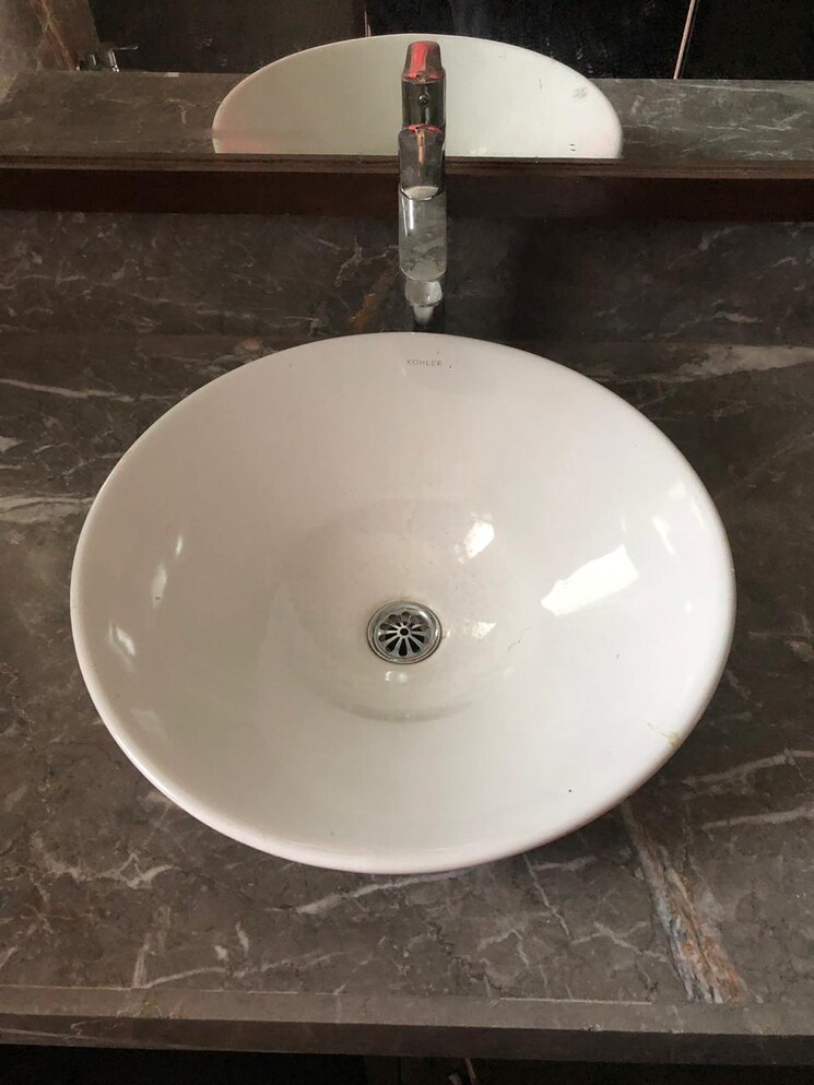 Bathroom, enpar-lotus-residency 3 Bedroom 2710 Sq.Ft. Apartment In Lower Parel Mumbai 9418894