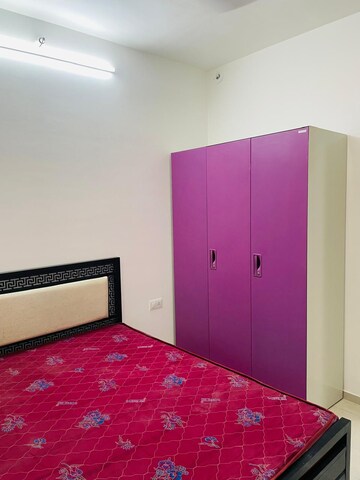 Bedroom in 2 BHK Apartment at Sheth Vasant Oasis, Andheri East – for Rent