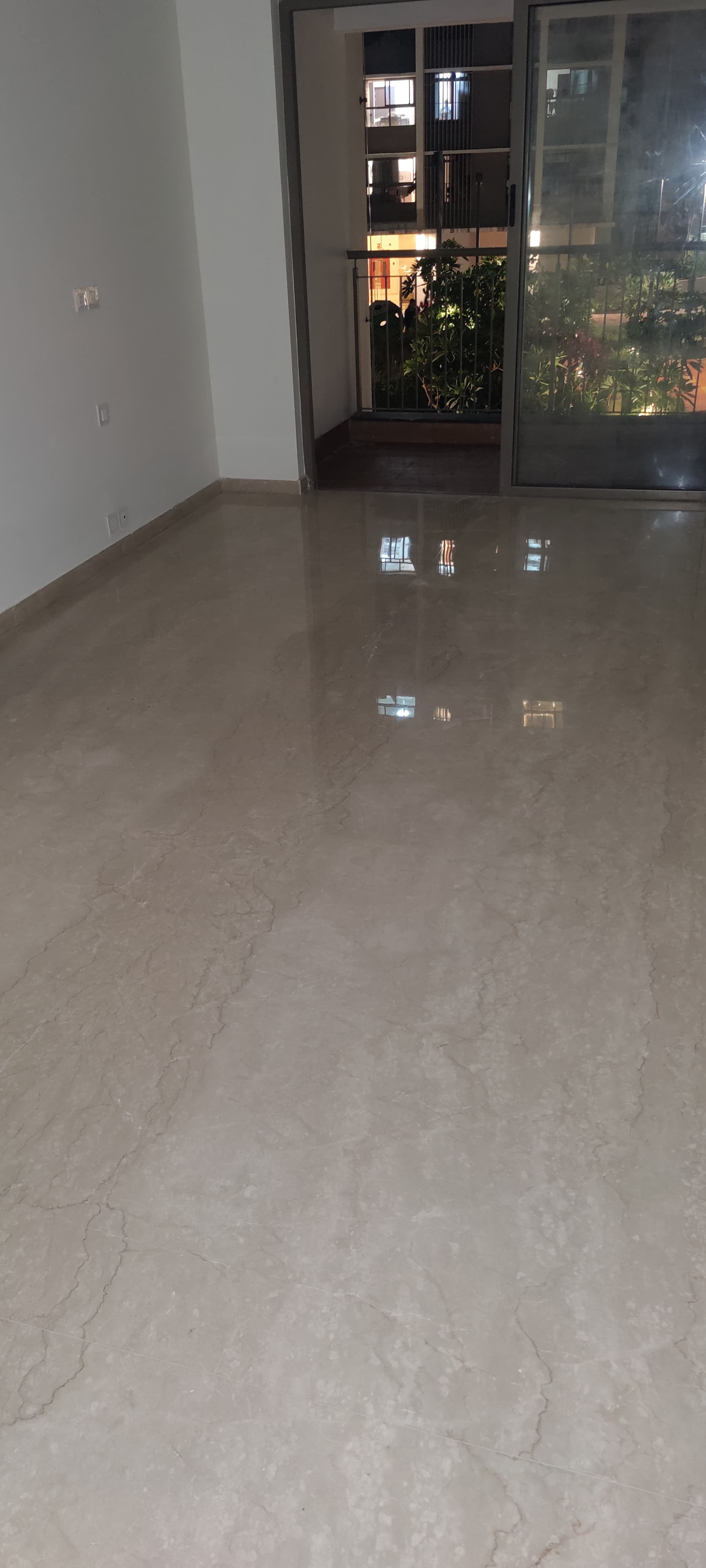 2 BHK Apartment For Rent in Kalpataru Paramount