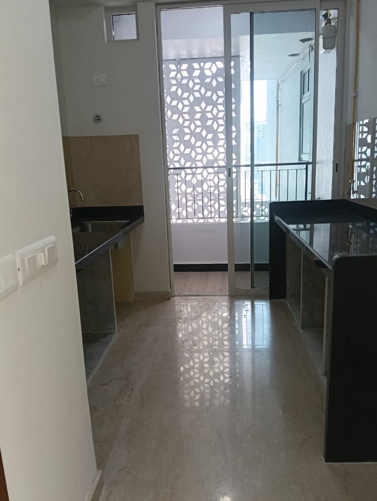 Kitchen, courtyard-by-narang-realty-and-the-wadhwa-group 2 Bedroom 830 Sq.Ft. Apartment In Pokhran Road No Two Thane 9418911