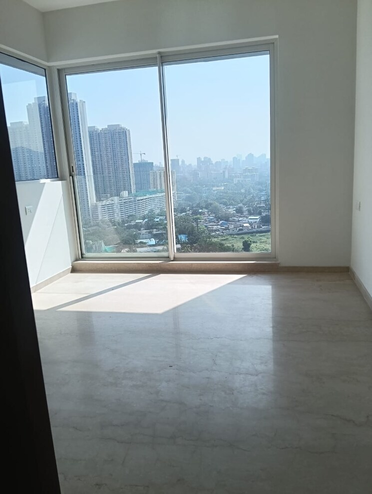 Room, courtyard-by-narang-realty-and-the-wadhwa-group 4 Bedroom 1660 Sq.Ft. Apartment In Pokhran Road No Two Thane 9418912