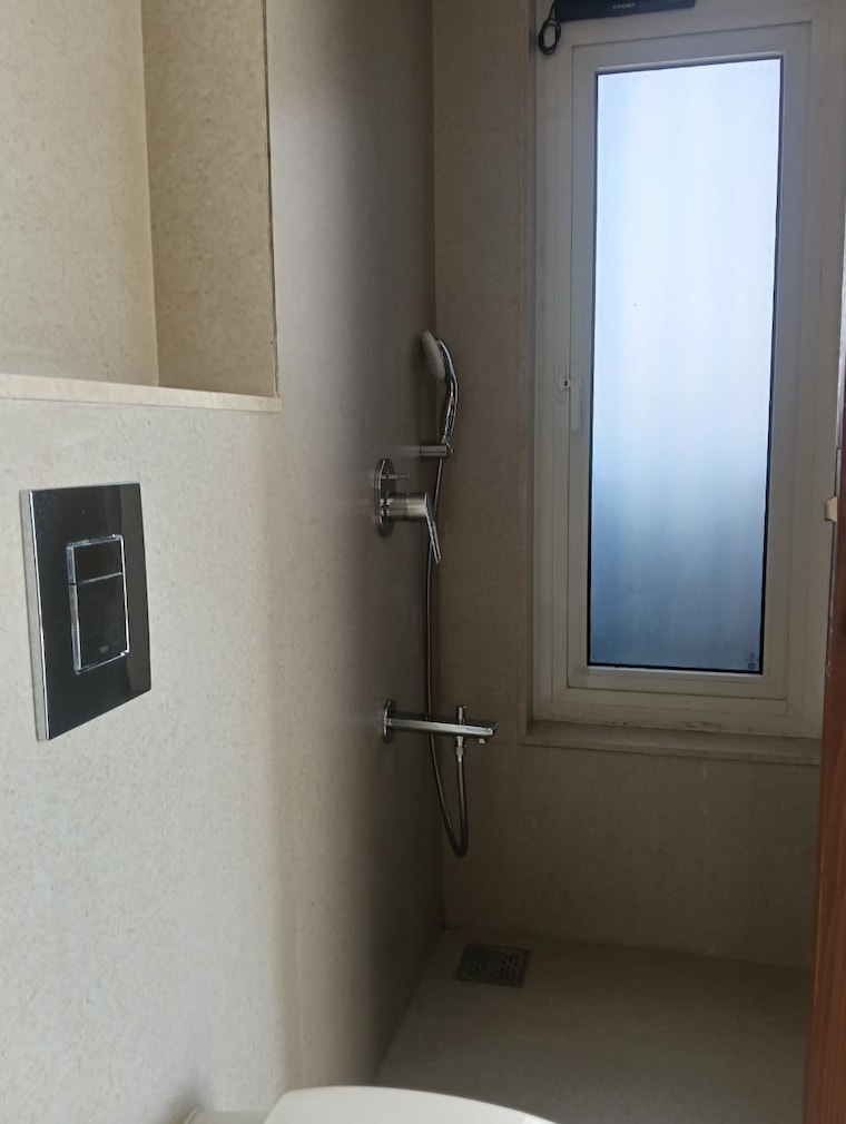 Room, courtyard-by-narang-realty-and-the-wadhwa-group 4 Bedroom 1660 Sq.Ft. Apartment In Pokhran Road No Two Thane 9418912