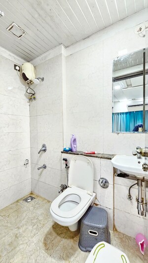 Master Bedroom in 2.5 BHK Apartment at Sheth Vasant Blossom, Marol – for Sale