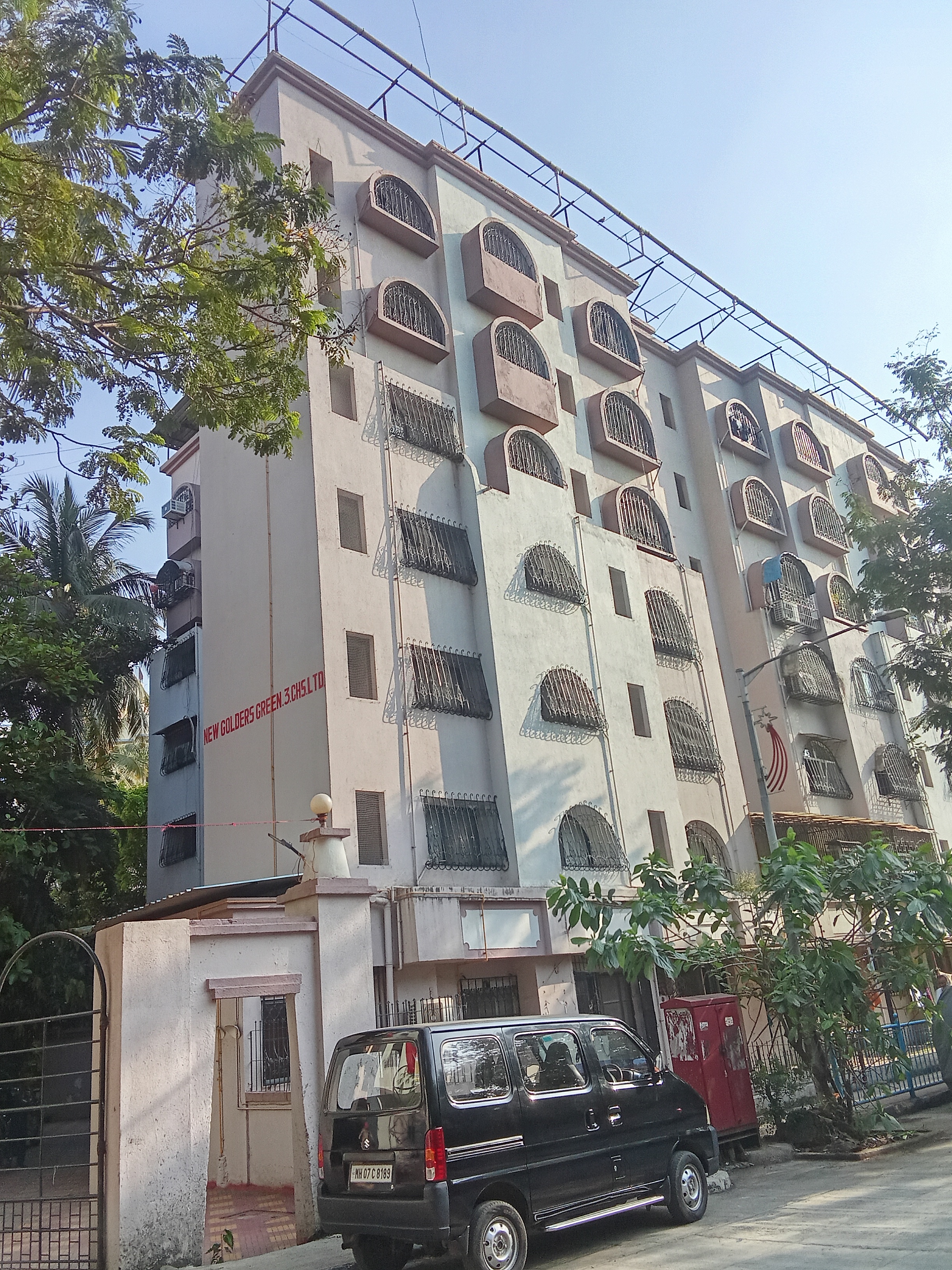 2 BHK Apartment For Rent in New Golden Green CHS
