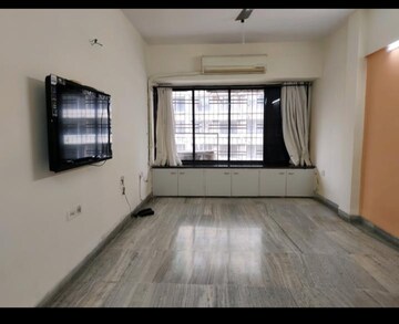 Room in 1 BHK Apartment at Brindavan CHS, Andheri East – for Rent
