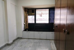 Room in 1 BHK Apartment at Brindavan CHS, Andheri East – for Rent