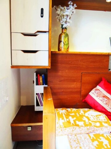 Furnished Amenities in 2 BHK Apartment at Giridhar Oasis, Kharadi – for Rent