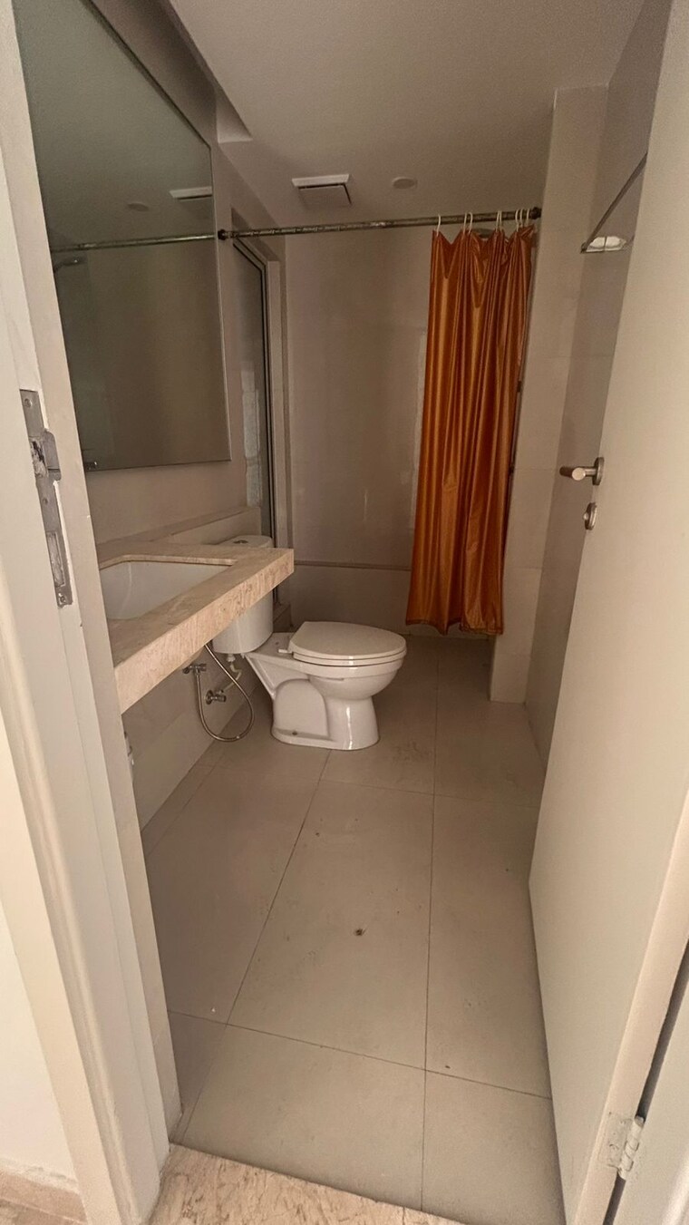 Bathroom, hiranandani-delanna 2 Bedroom 702 Sq.Ft. Apartment In Ghodbunder Road Thane 9418954
