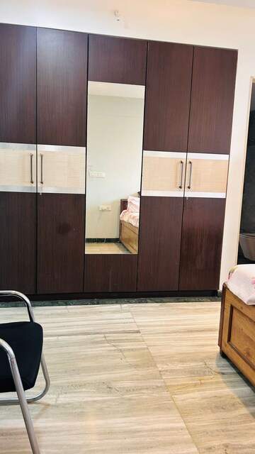 Room in 2 BHK Apartment at Hiranandani Estate Vittoria, Ghodbunder Road – for Sale