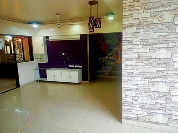 Room in 3 BHK Apartment at B.U.Bhandari Everglade, Kharadi – for Rent