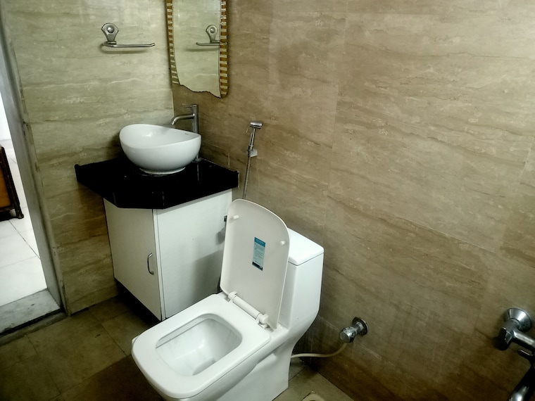Bathroom, b-u-bhandari-everglade 3 Bedroom 1400 Sq.Ft. Apartment In Kharadi Pune 9418957