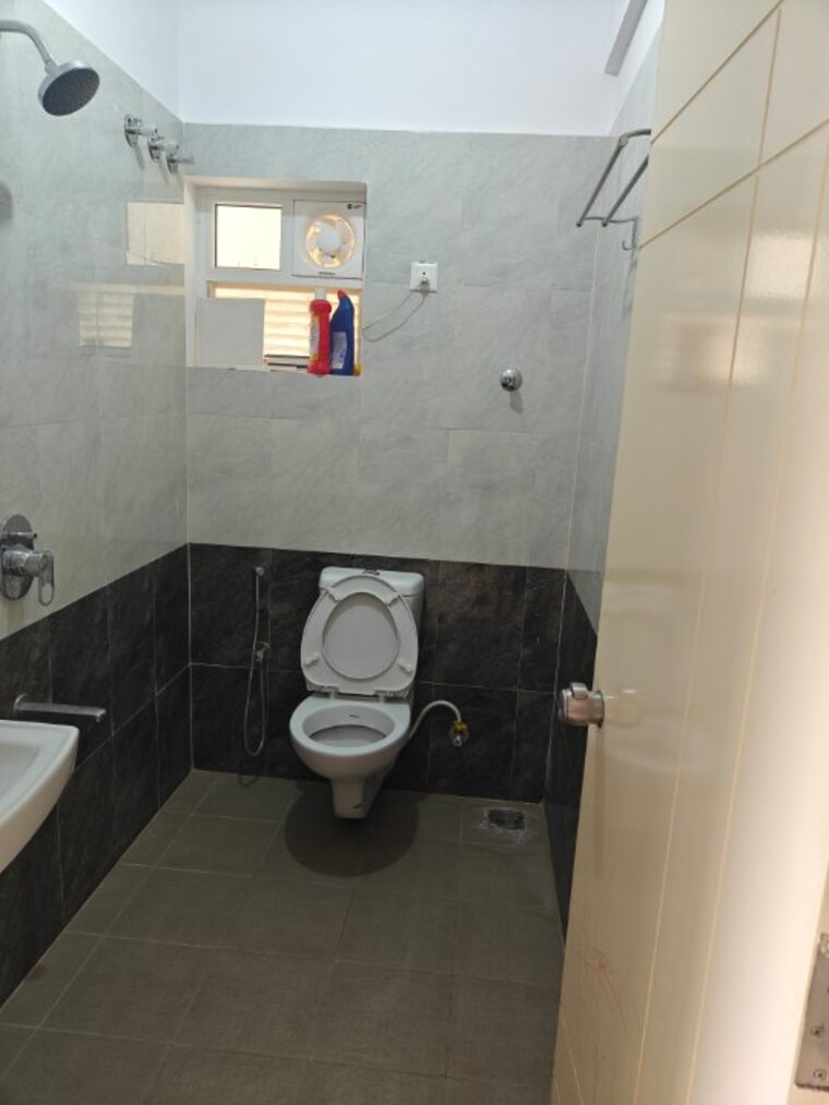 Attached Bathroom, evershine-northeast-apartments 2 Bedroom 1005 Sq.Ft. Apartment In Gattahalli Bangalore 9418961