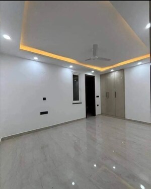 Room in 3 BHK Builder Floor at Chattarpur – for Rent
