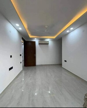 3 BHK Builder Floor For Rent in Chattarpur
