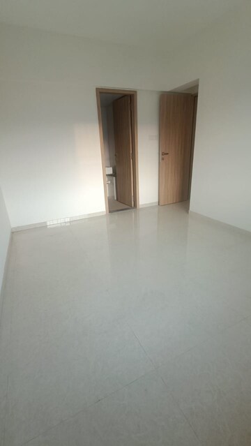 2.5 BHK Apartment For Rent in Kohinoor Viva City, Dhanori