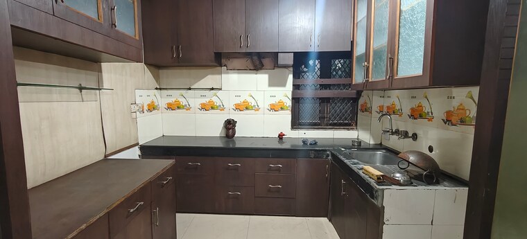 Kitchen, mayur vihar phase 1 2 Bedroom 650 Sq.Ft. Builder Floor In Mayur Vihar Phase 1 Delhi 9419004