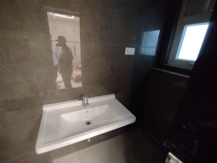 Bathroom, rajapushpa-provincia 3 Bedroom 2020 Sq.Ft. Apartment In Narsingi Hyderabad 9419034