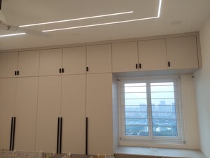 Room in 3 BHK Apartment at Rajapushpa Provincia, Narsingi – for Rent