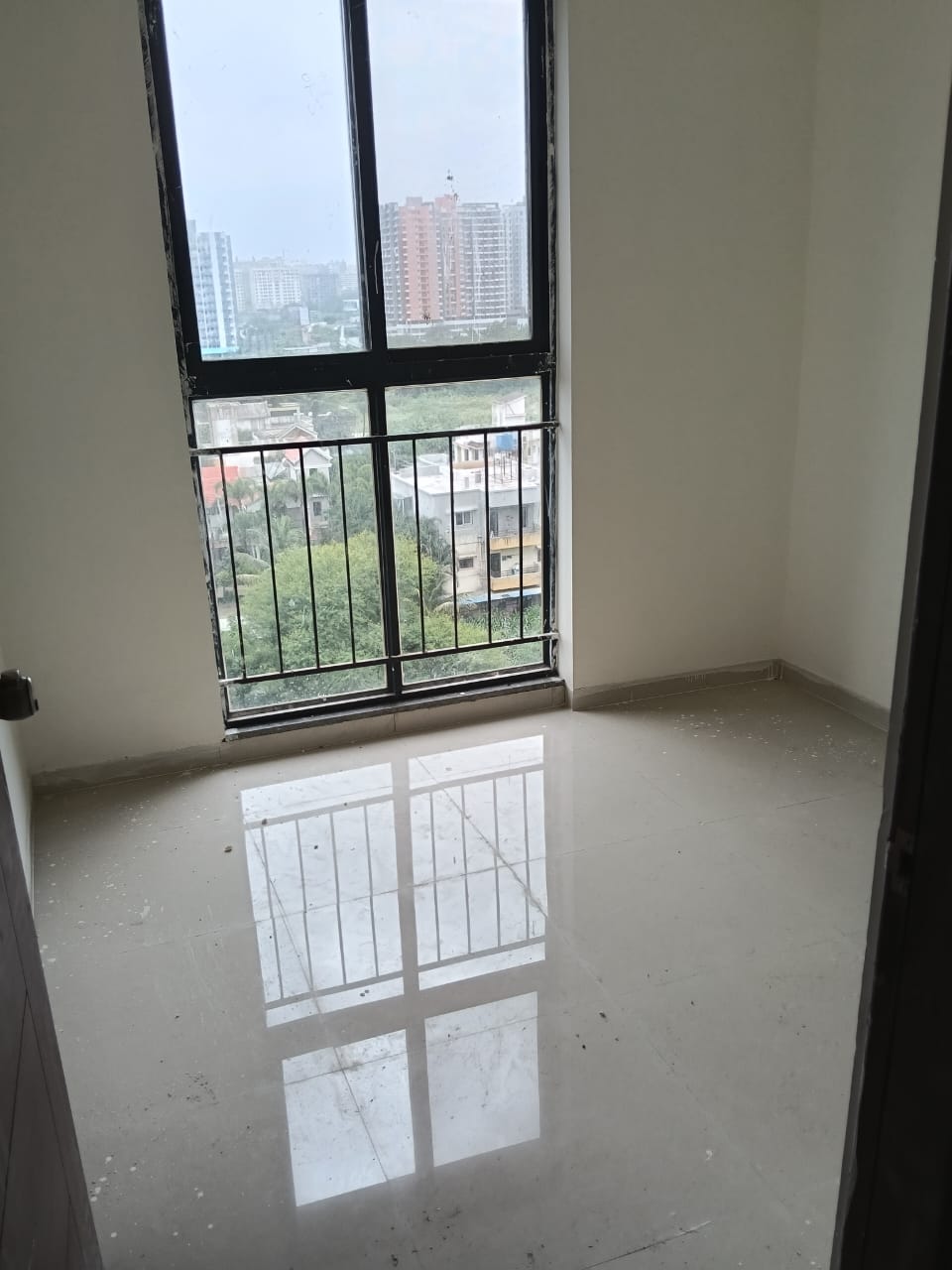 2 BHK + Extra Room 700 Sq.Ft. Apartment in The Silver Altair