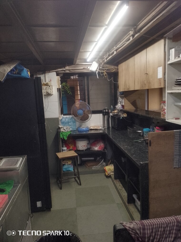Kitchen, union-park-khar-west Commercial Showroom 1600 Sq.Ft. In Khar West Mumbai 9419049