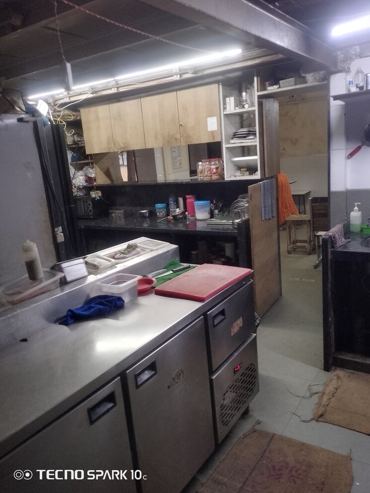 Kitchen, union-park-khar-west Commercial Showroom 1600 Sq.Ft. In Khar West Mumbai 9419049