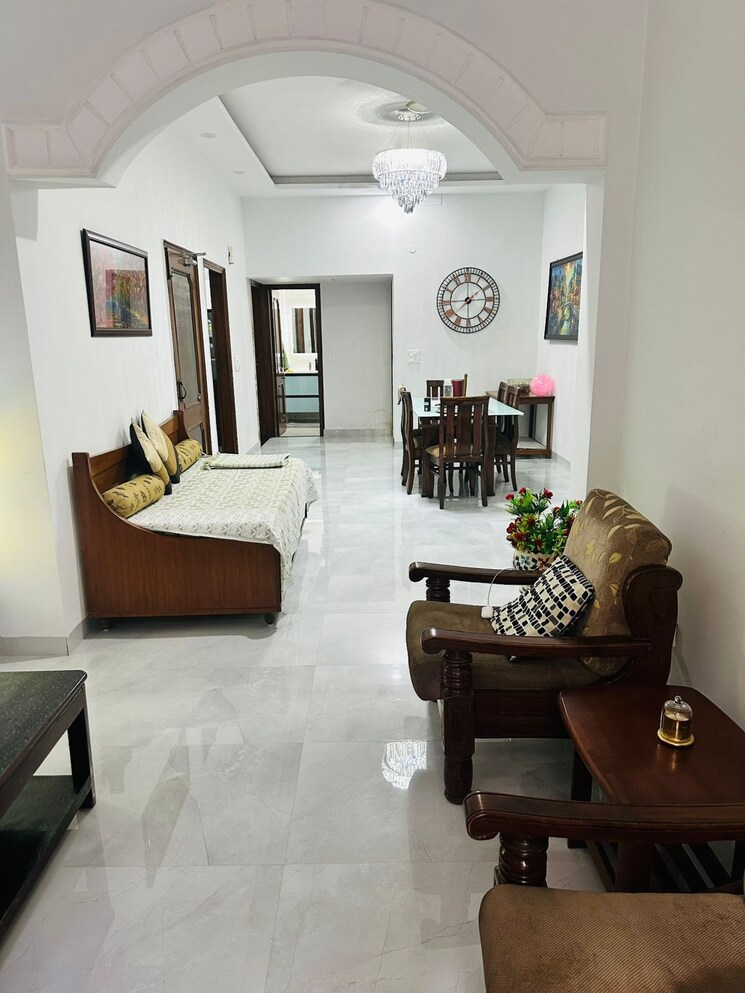 Living Room, rwa-apartments-sector-12 1.5 Bedroom 650 Sq.Ft. Builder Floor In Sector 12 Noida 9419080