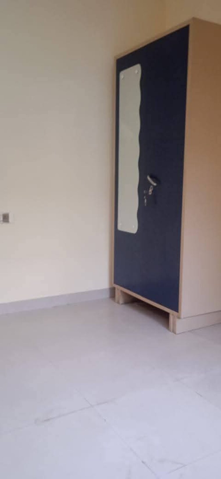 Room, sangam-chs 3 Bedroom 1600 Sq.Ft. Apartment In Goregaon East Mumbai 9419084