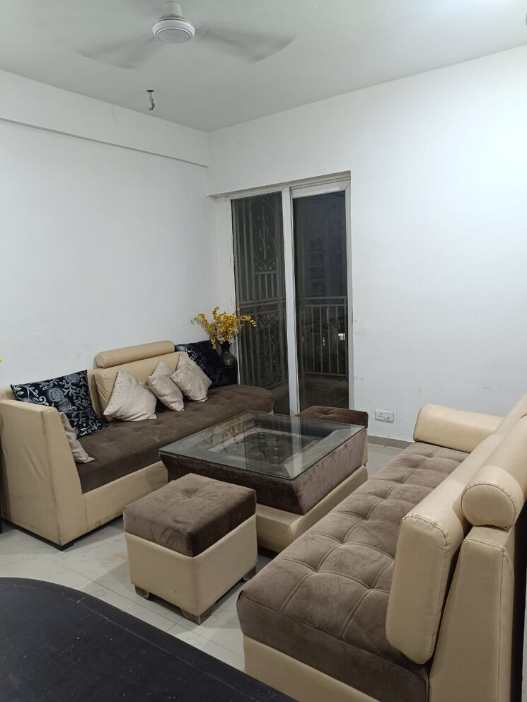 Living Room, mahagun-mezzaria 3 Bedroom 2500 Sq.Ft. Apartment In Sector 78 Noida 9419132
